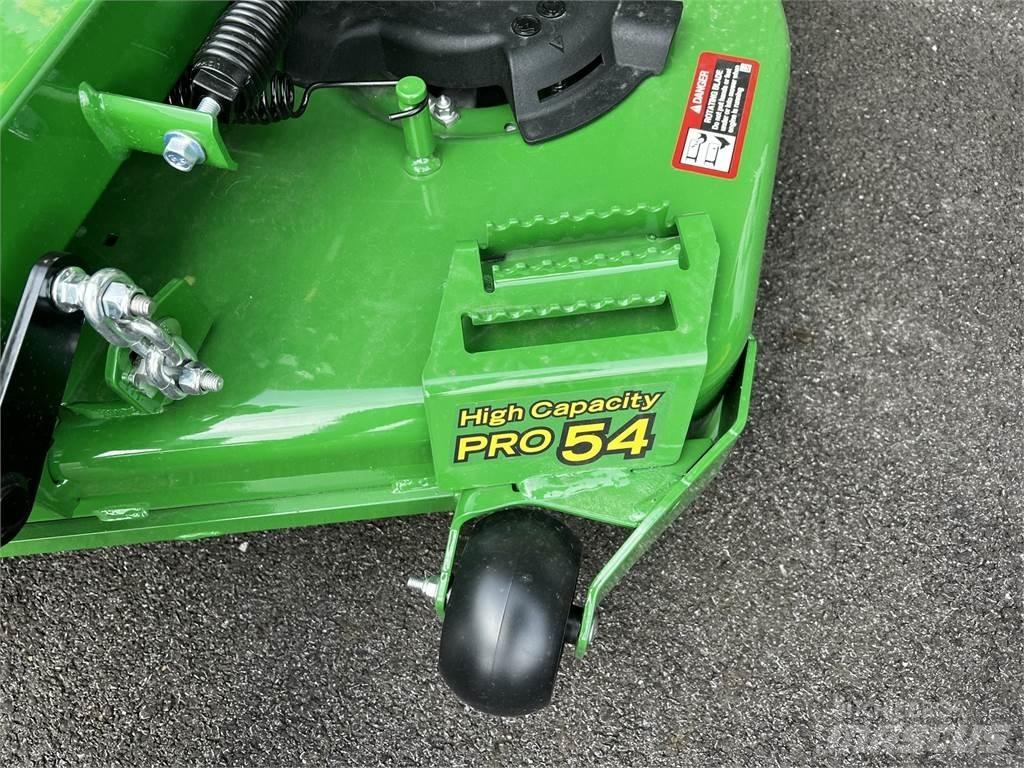 John Deere Z730M Kosačky s nulovým polomerom otáčania