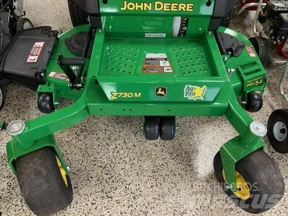 John Deere Z730M Kosačky s nulovým polomerom otáčania