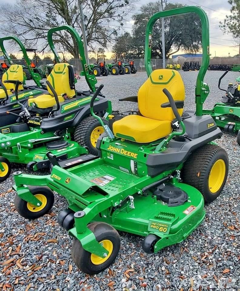 John Deere Z730M Kosačky s nulovým polomerom otáčania