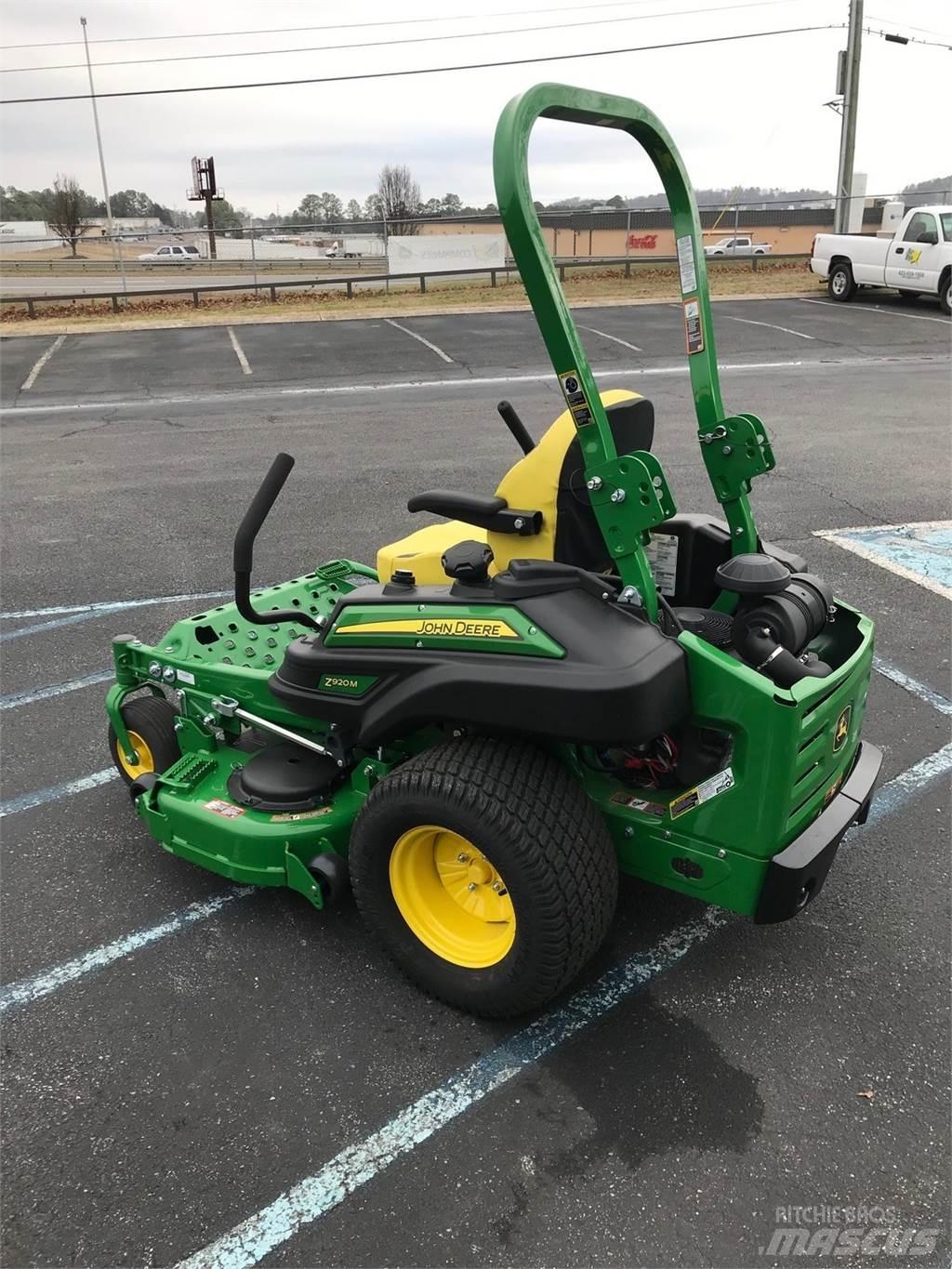 John Deere Z920M Kosačky s nulovým polomerom otáčania