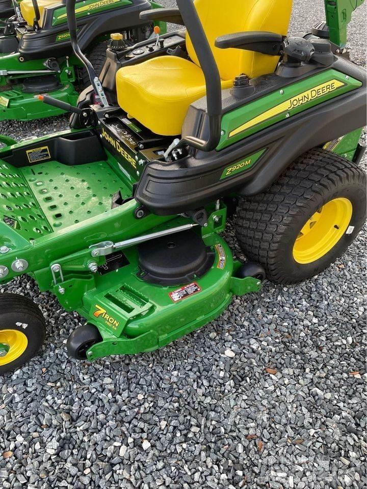 John Deere Z920M Kosačky s nulovým polomerom otáčania