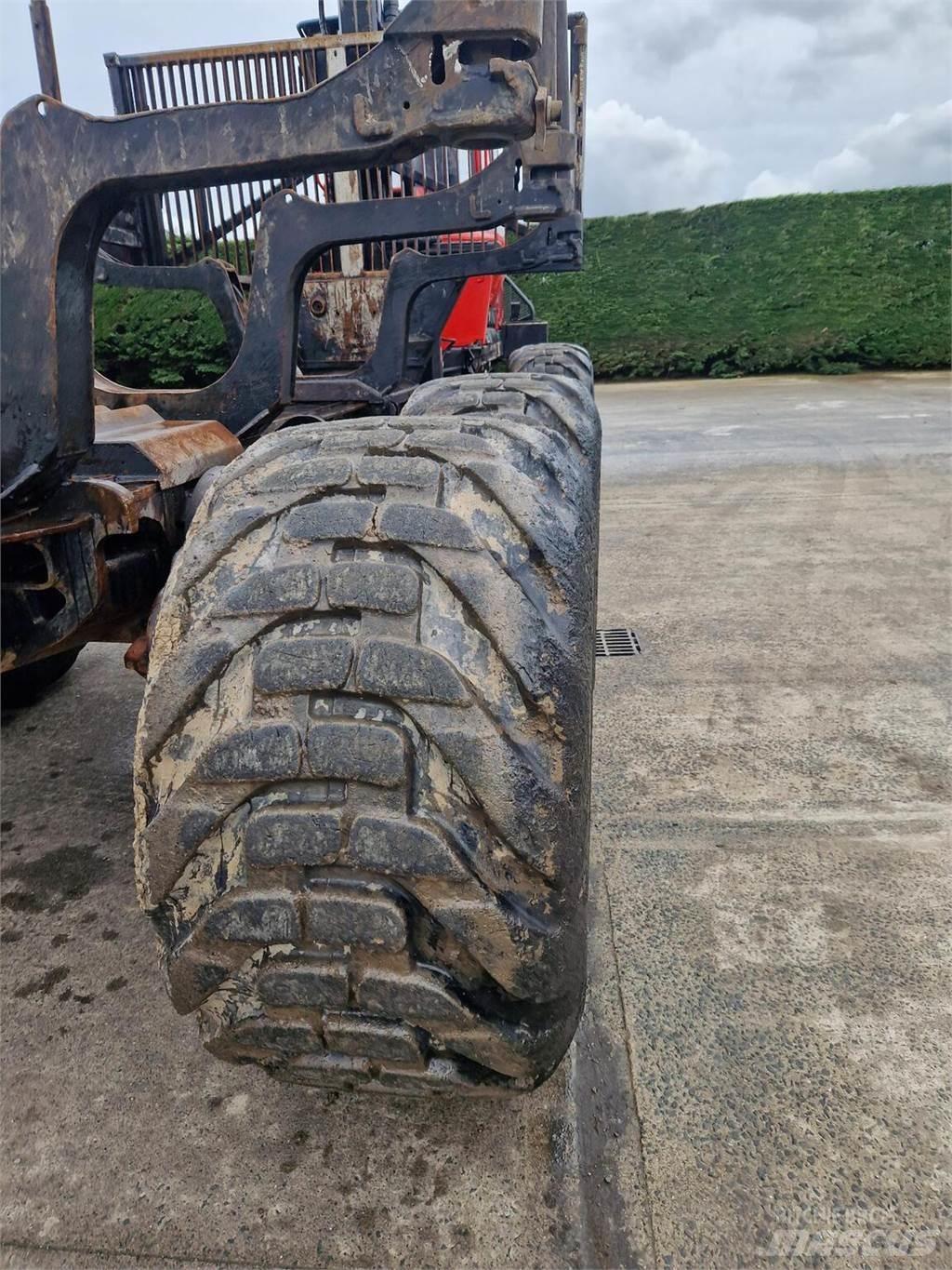Komatsu 855 Lesné traktory
