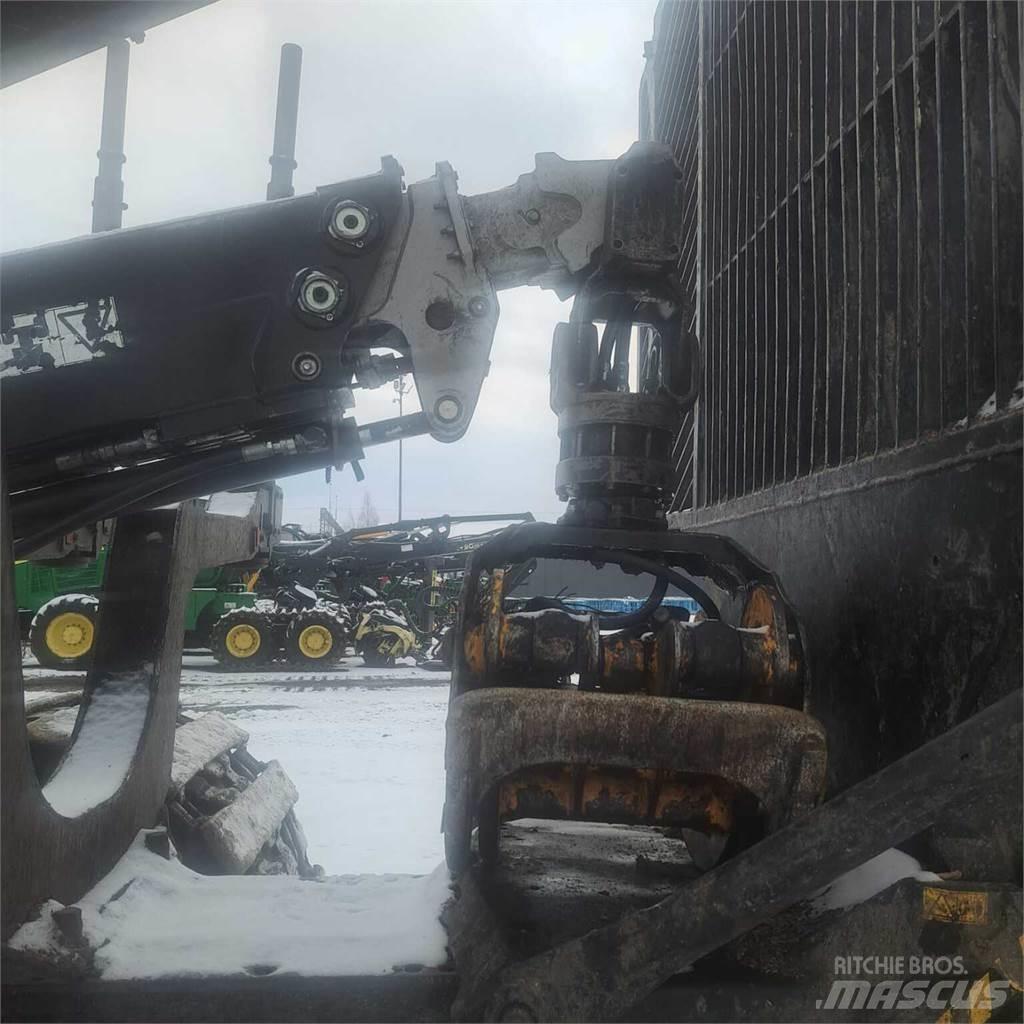 Komatsu 855 Lesné traktory
