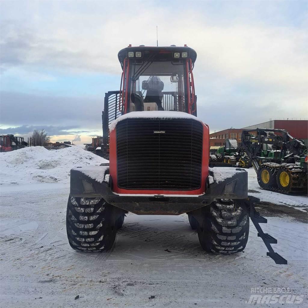 Komatsu 855 Lesné traktory