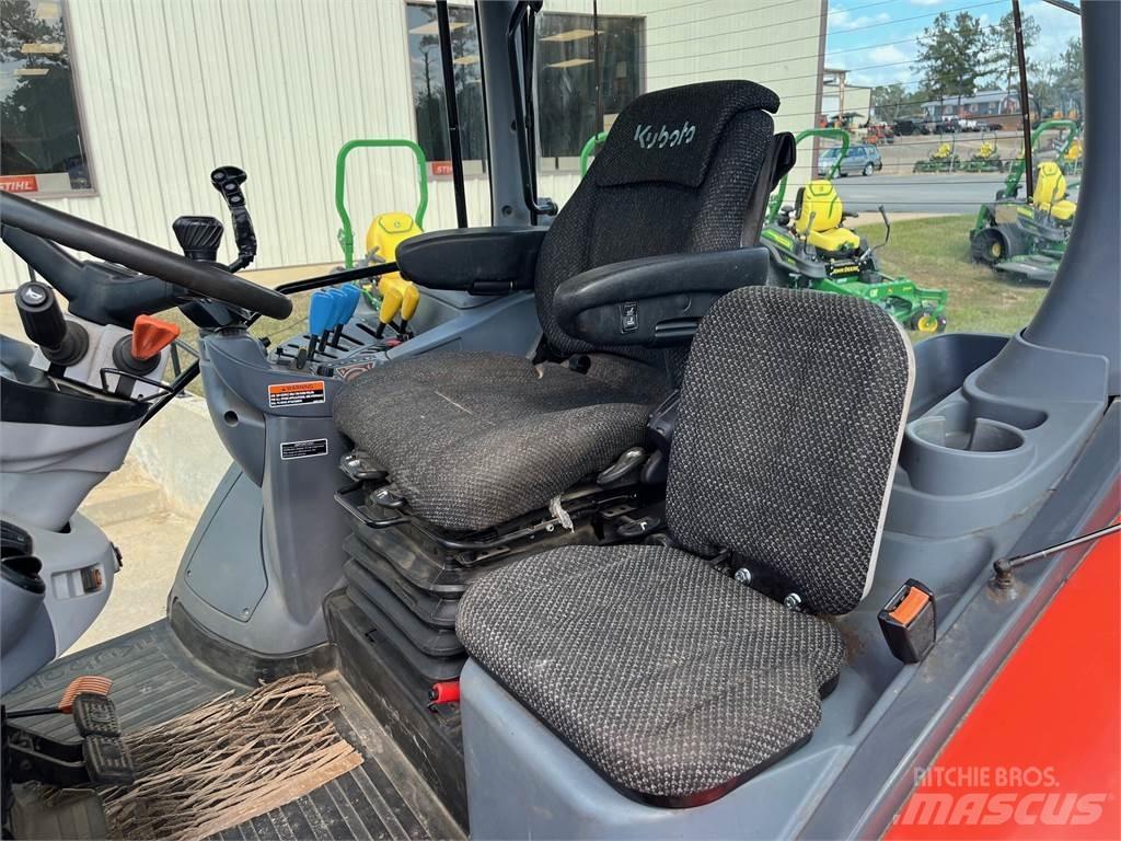 Kubota M7-132 Kompaktné traktory