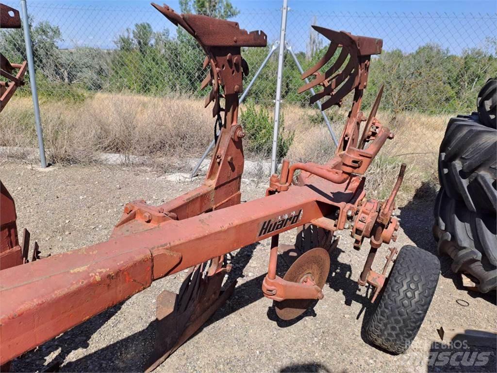 Kuhn ARADO KUHN Ďalšie stroje na spracovanie pôdy a príslušenstvo