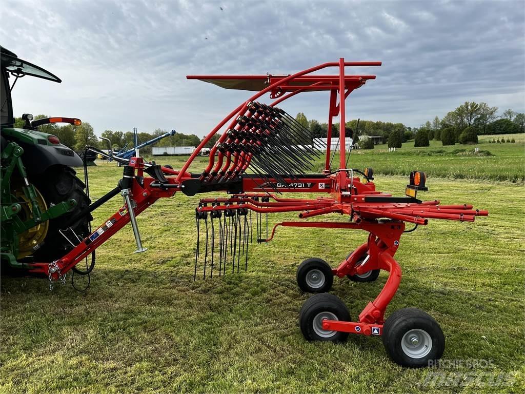 Kuhn GA4731T Obracače a zhrabovače sena