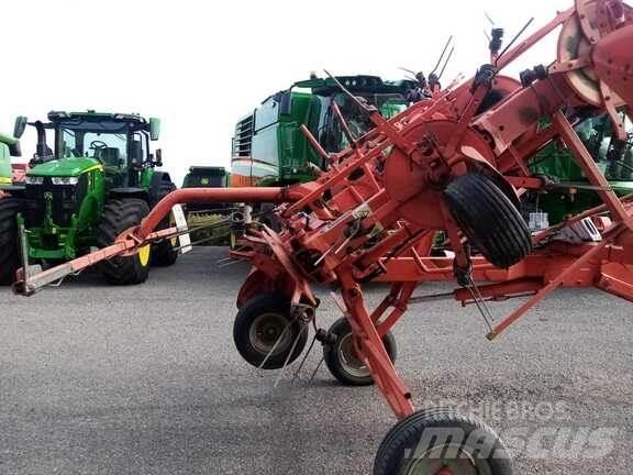 Kuhn GF 7702 Obracače a zhrabovače sena