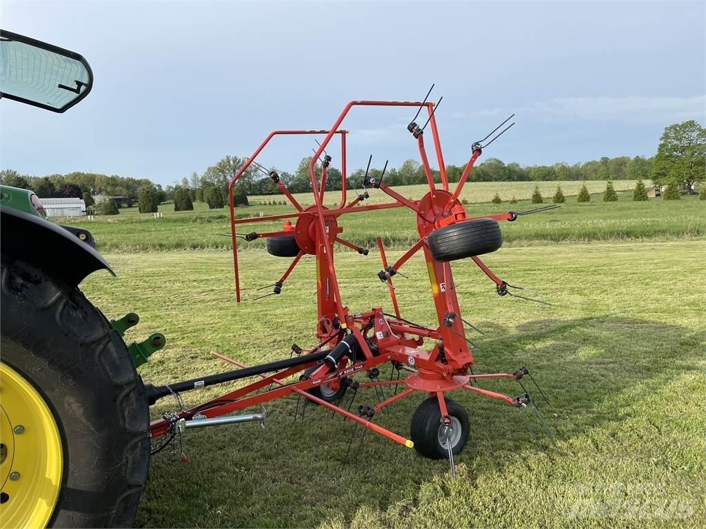 Kuhn GF5202THA Obracače a zhrabovače sena