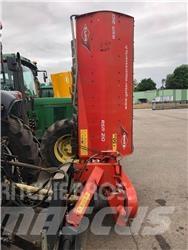 Kuhn RSM210 Drviče a rezače balíkov