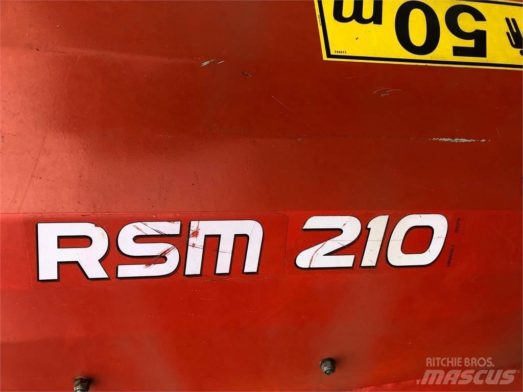 Kuhn RSM210 Drviče a rezače balíkov