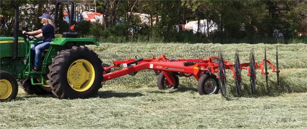 Kuhn SR110 Obracače a zhrabovače sena