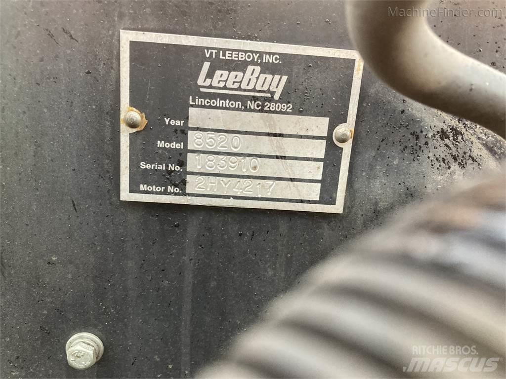 LeeBoy 8520 Finišéry