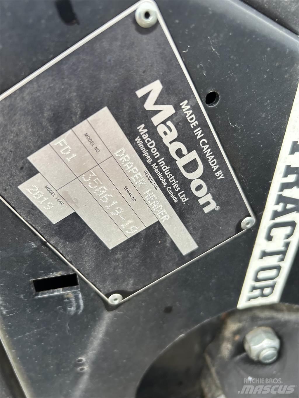 MacDon FD135 Príslušenstvo a náhradné diely ku kombajnom