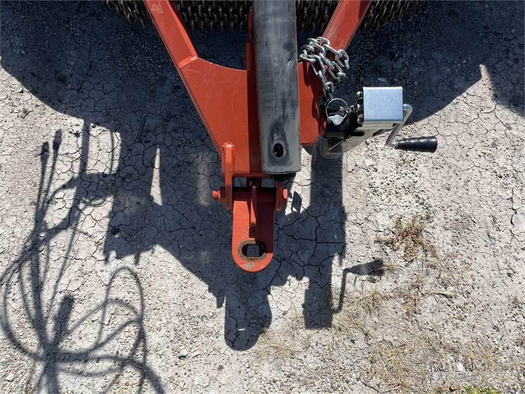 Rhino 2150 Drviče a rezače balíkov
