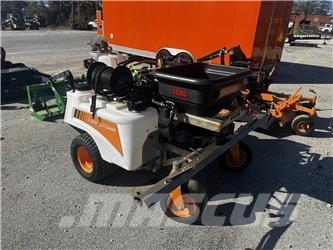 Scag TURF STORM Rozmetadlá priemyselných hnojív