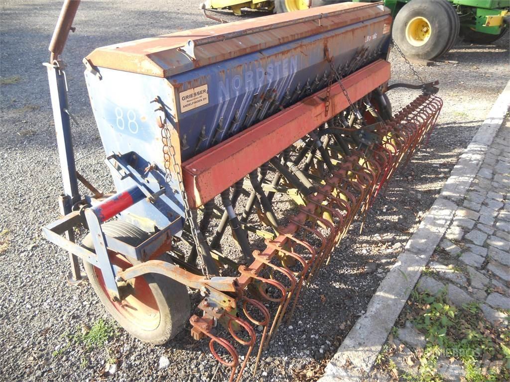  Semeador de erva Mechanické sejačky