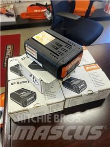 Stihl AP300S Golfové vozíky