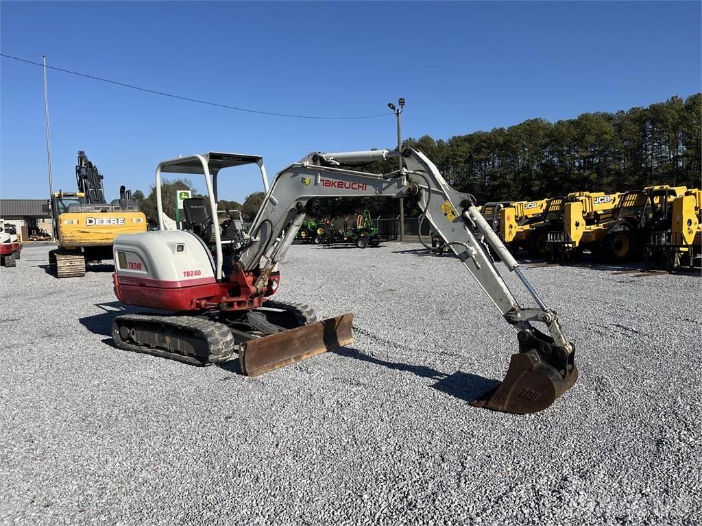 Takeuchi TB240 Mini rýpadlá < 7t