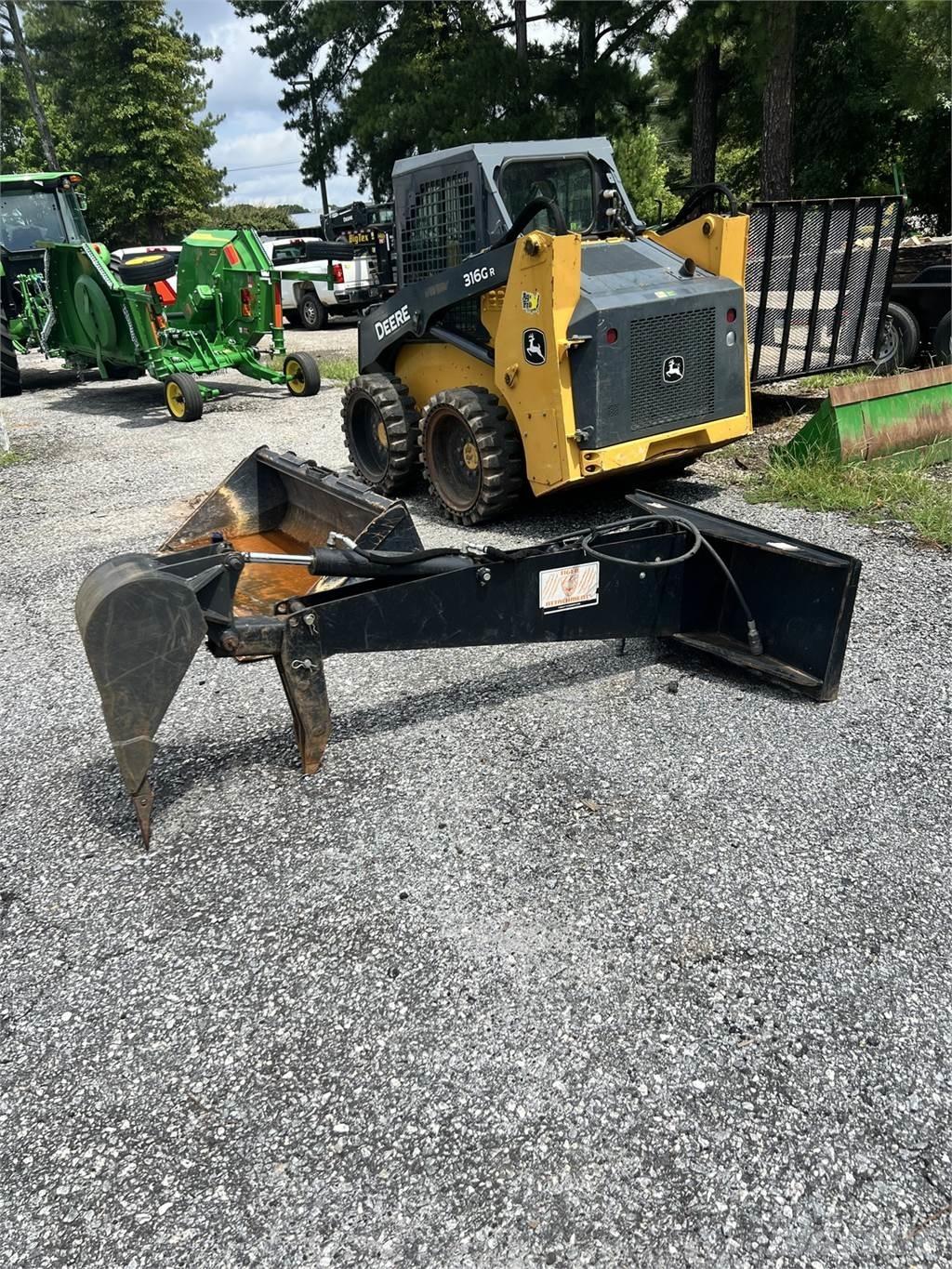 Tiger Backhoe Stavebníctvo - ostatné