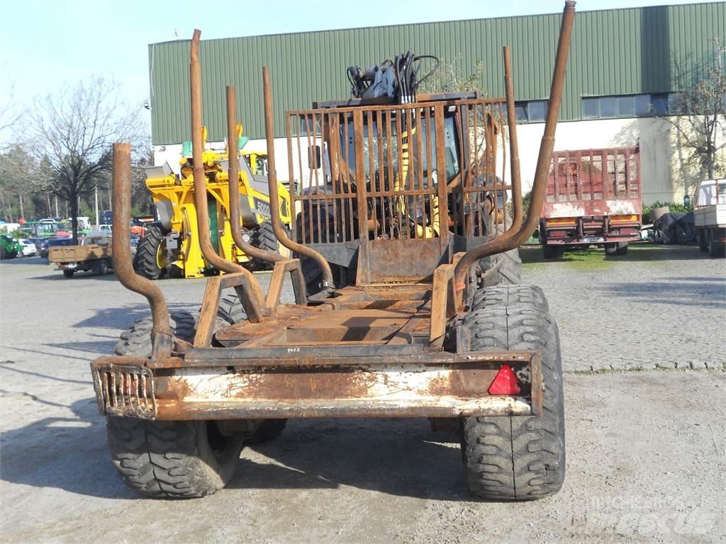 Valtra N121 Žeriavy a nakladače
