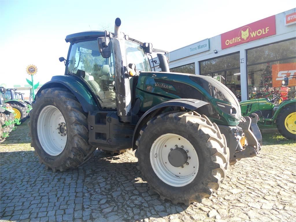 Valtra T174 Traktory