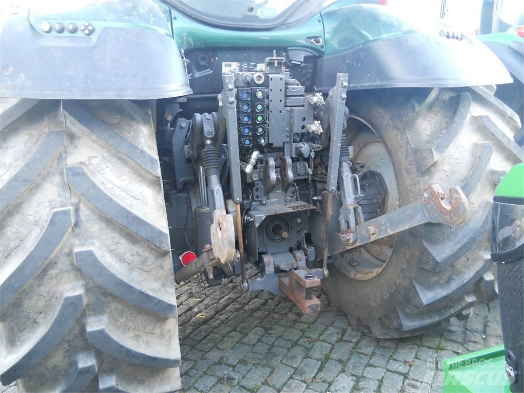 Valtra T174 Traktory