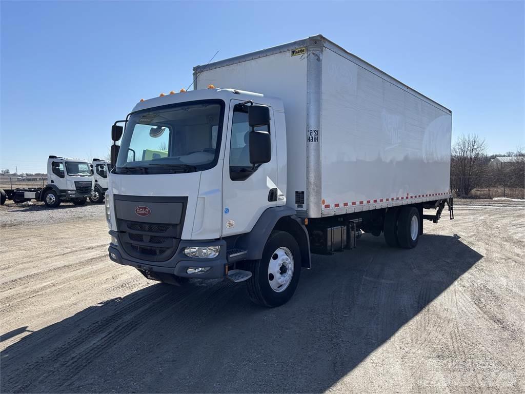 Peterbilt 220 Skriňová nadstavba