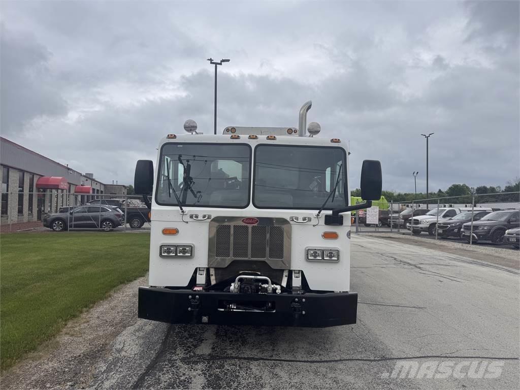 Peterbilt 320 Smetiarske vozidlá