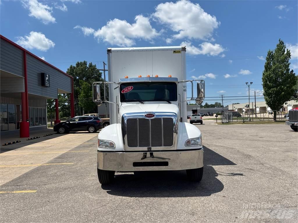 Peterbilt 337 Skriňová nadstavba