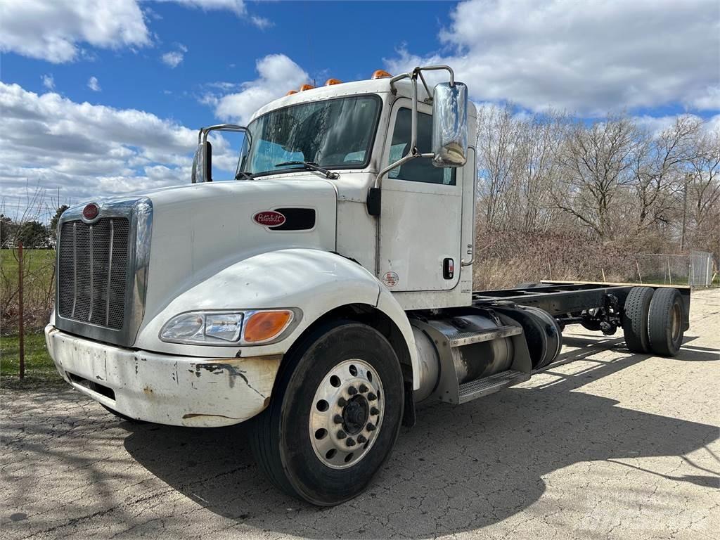 Peterbilt 337 Nákladné vozidlá bez nadstavby