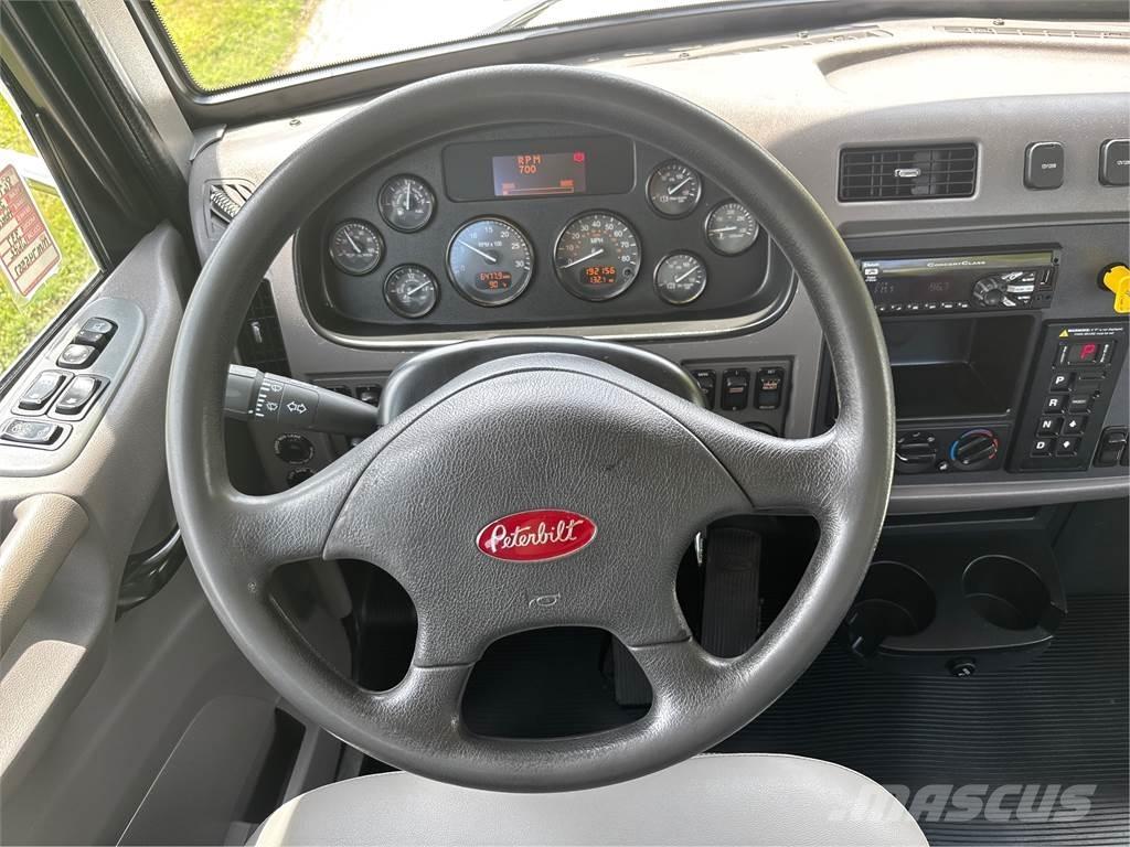 Peterbilt 337 Nákladné vozidlá bez nadstavby