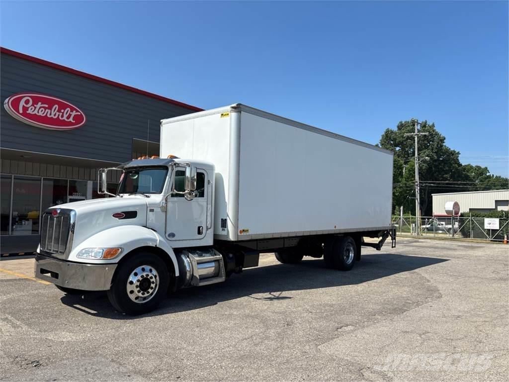 Peterbilt 337 Skriňová nadstavba