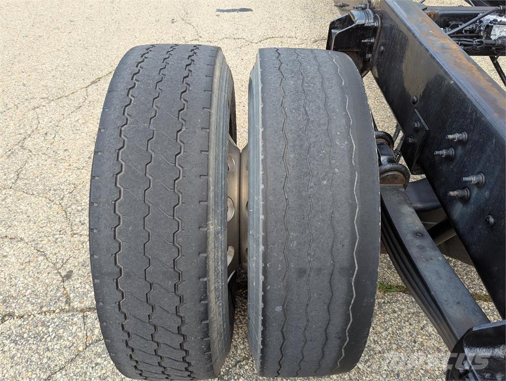 Peterbilt 337 Ďalšie nákladné vozidlá