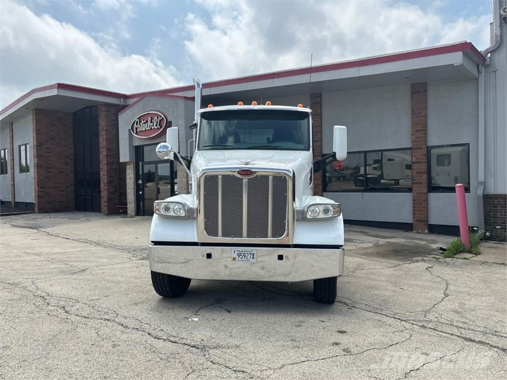 Peterbilt 567 Ťahače