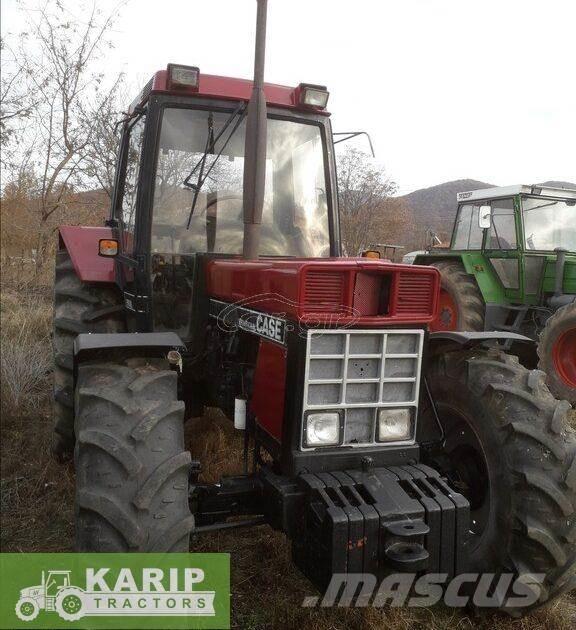 CASE  Traktory