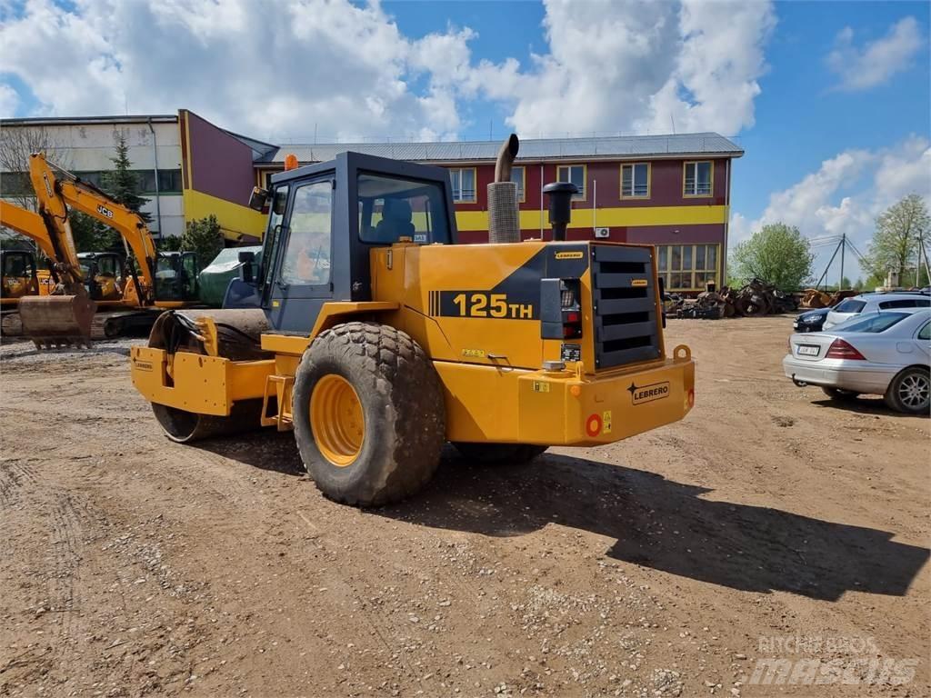 Bomag 125TH Ťahačové valce