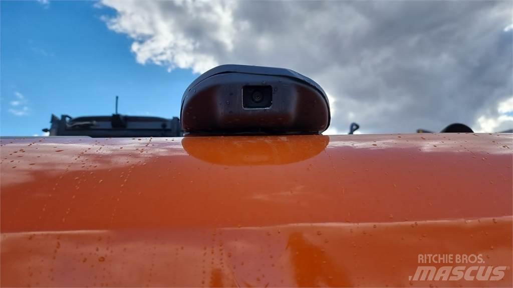 Hitachi ZX210LC-3 Pásové rýpadlá