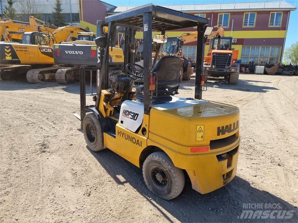 Hyundai Halla HDF30 Dieselové vozíky