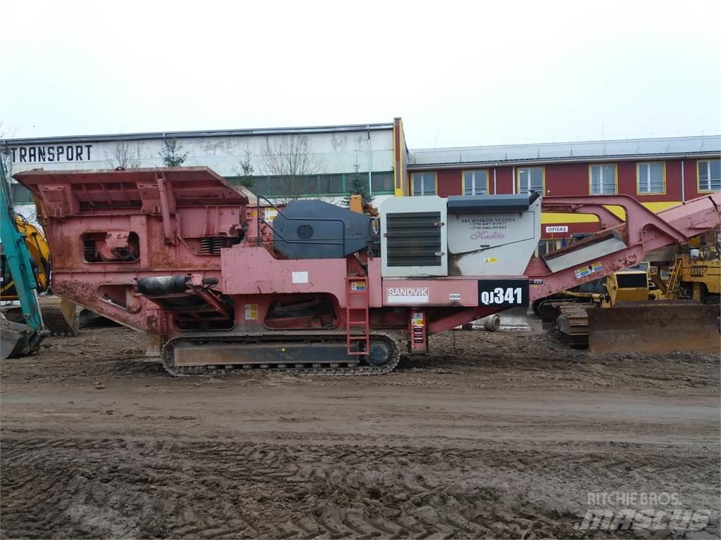 Sandvik QJ341 Mobilné drviče
