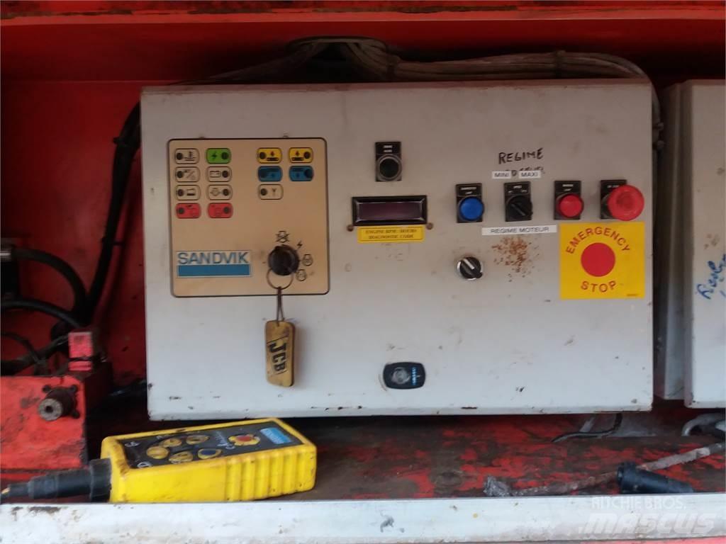 Sandvik QJ341 Mobilné drviče