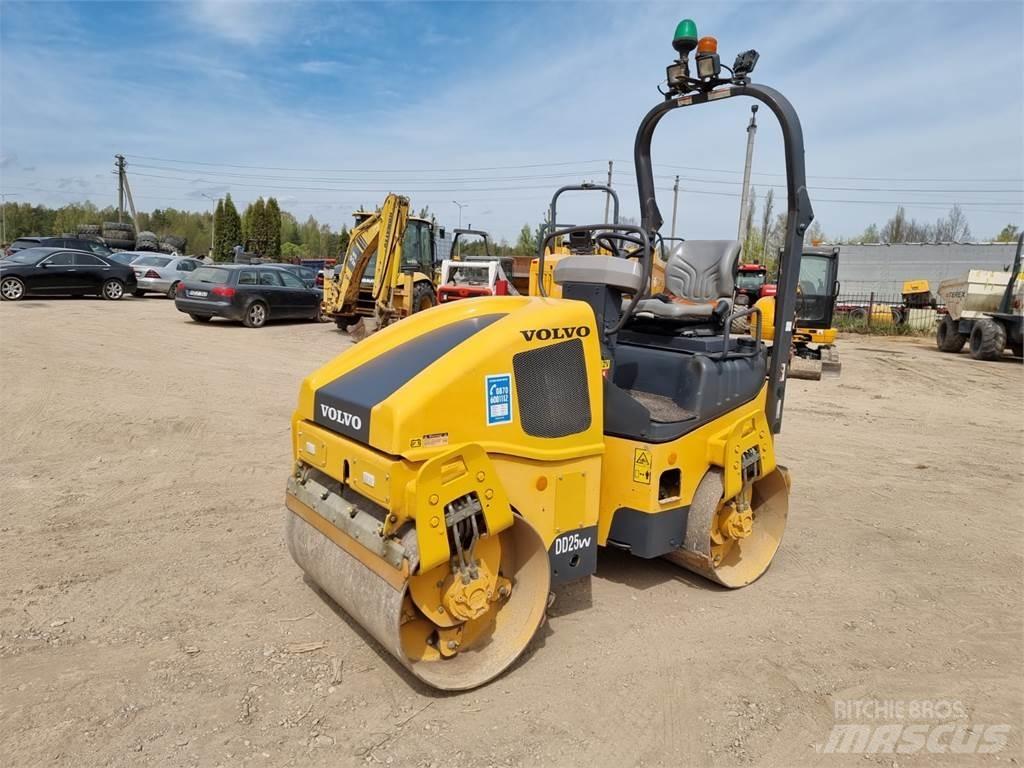 Volvo DD25 Tandemové valce