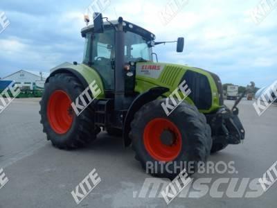 CLAAS Axion 820 Traktory