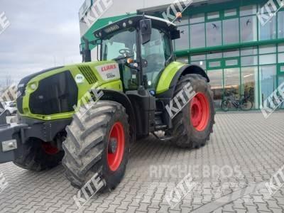 CLAAS Axion 850 Traktory