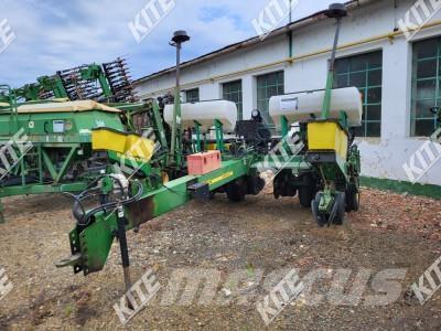 John Deere 1760NT Kombinované sejačky
