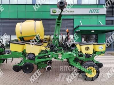 John Deere 1765NT Kombinované sejačky