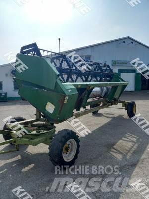 John Deere 2256 2WD Kombinované zberacie stroje