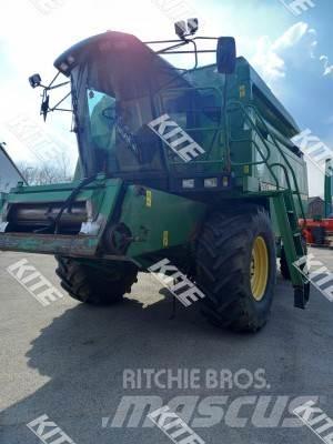 John Deere 2256 2WD Kombinované zberacie stroje