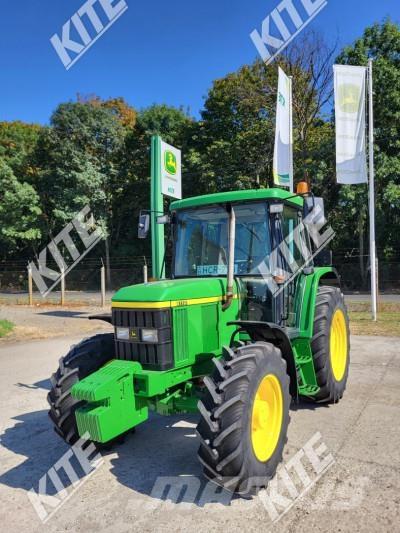 John Deere 6110 Traktory