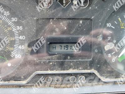 John Deere 6110 Traktory